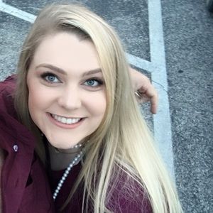 Meet your Posher, Hope